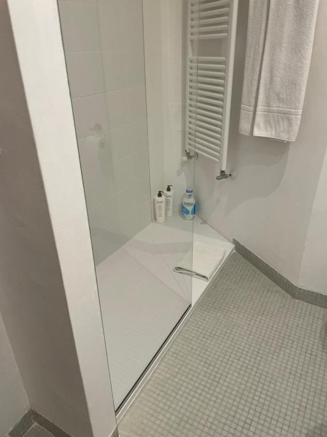 Modern Sunny In Residental Area Apartamento Venecia